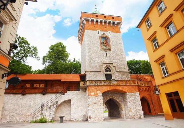 120 min Old Town Segway Tour in Krakow - Key things you’ll notice on this Krakow Segway tour