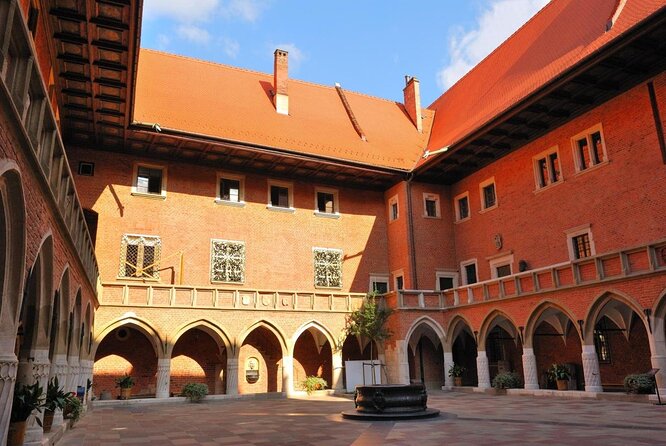 2 Hours Old Town Guided Bike Tour in Krakow - Key highlights that make this tour worth your time