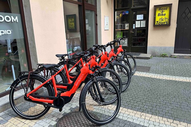 3-Hour E-Bike Tour In Krakow - Meeting at Sławkowska 11 and getting set up right