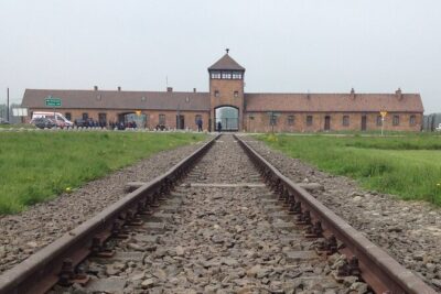 Auschwitz and Birkenau Round-Trip VIP Transport from Krakow - The Auschwitz segment: what your time budget buys you