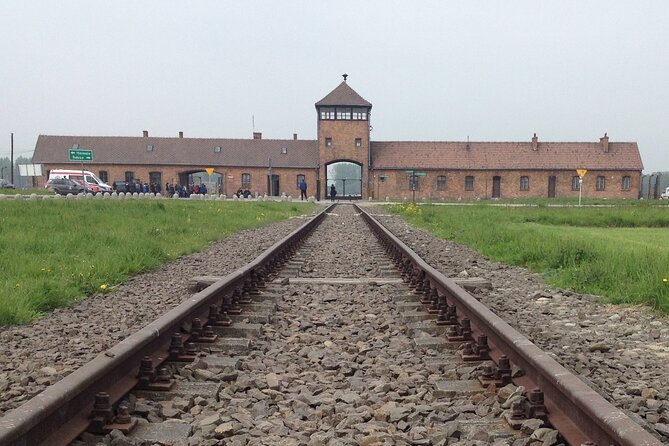 Auschwitz and Birkenau Round-Trip VIP Transport from Krakow - The Auschwitz segment: what your time budget buys you