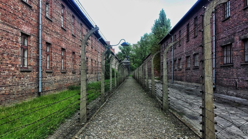 Auschwitz-Birkenau and Krakow Private Car Trip from Katowice - Skip-the-line tickets: helpful, but security is still security