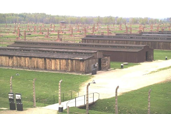 Auschwitz-Birkenau Guided Shared Tour from Krakow - Stop 1 at Auschwitz I: What the 2-Hour Visit Really Covers