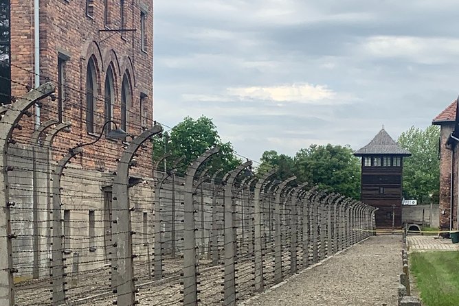 Auschwitz-Birkenau guided tour from Krakow - private car - Auschwitz I: what you’ll see on the museum route