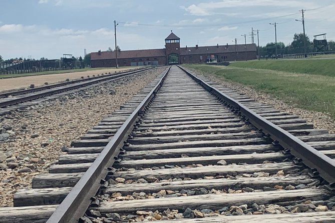 Auschwitz-Birkenau guided tour from Krakow with a private transport - The Logistics Inside the Museum Area: Luggage and Timing Rules