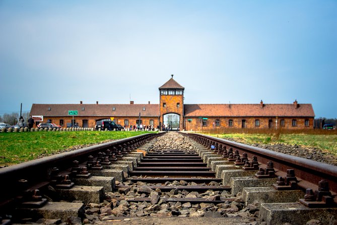 Auschwitz-Birkenau guided tour with near or hotel pickup - Auschwitz I: Buildings, Exhibits, and Headphones That Help You Focus