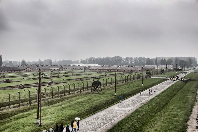 Auschwitz - Birkenau Private, 6-hr Study Tour - Practical pacing and comfort: what to expect day-of