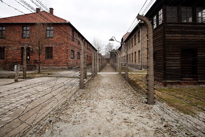 Auschwitz-Birkenau & Salt Mine Day tour - Price and value: what you’re paying for (and what you’ll still need to cover)