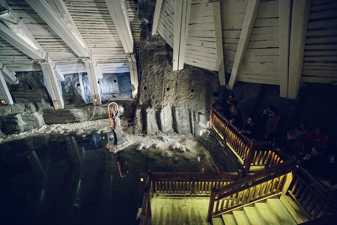 Auschwitz-Birkenau & Wieliczka in one day (Guided tour) - Two major stops in one day: how this Krakow tour really works