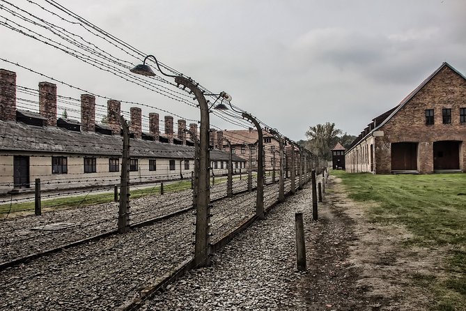 Auschwitz Private Tour - Why this private Auschwitz transfer works so well from Krakow