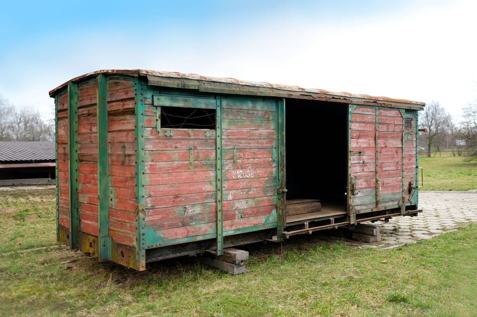 Auschwitz Subcamps from Krakow - From Krakow pickup to the Auschwitz start: timing that matters