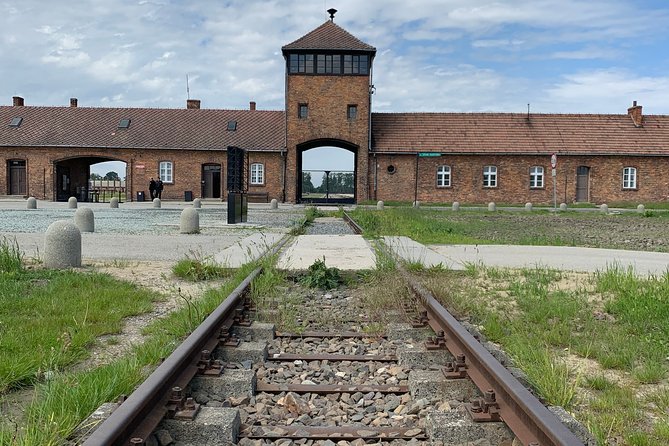 Auschwitz Trip From Krakow - English Speaking Guided Tour - Mobile ticket + capped group size: how that affects your day