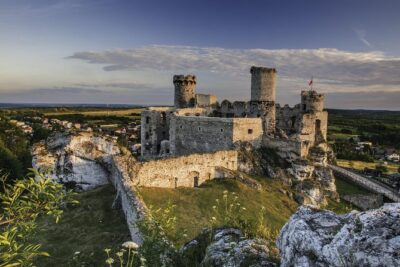 Castles Tour by The Eagles' Nests Trail, day tour from Krakow - Small-group comfort: the van, the pace, and guides like Matthew