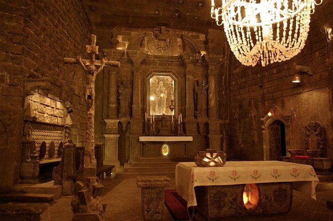 Combined tour Auschwitz Birkenau guided & Salt Mine guided from Krakow - One day, two major sites: how this Krakow combo tour works