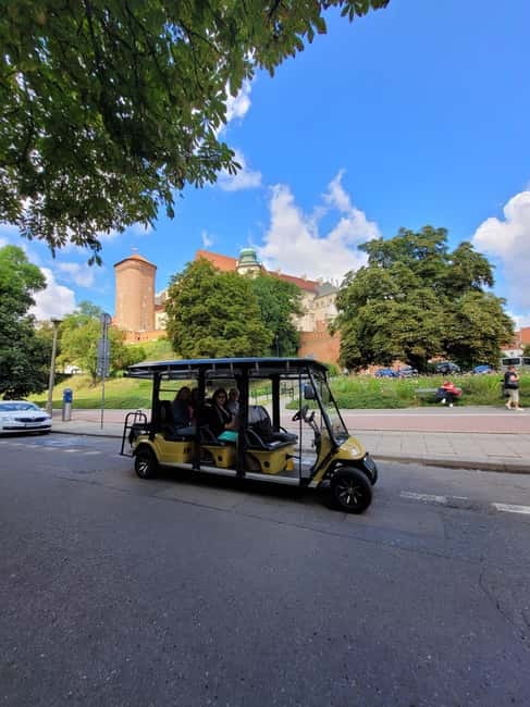 Cracow sightseeing tour by electric golf cart - Crossing into Kazimierz: the Jewish Quarter’s major landmarks and atmosphere