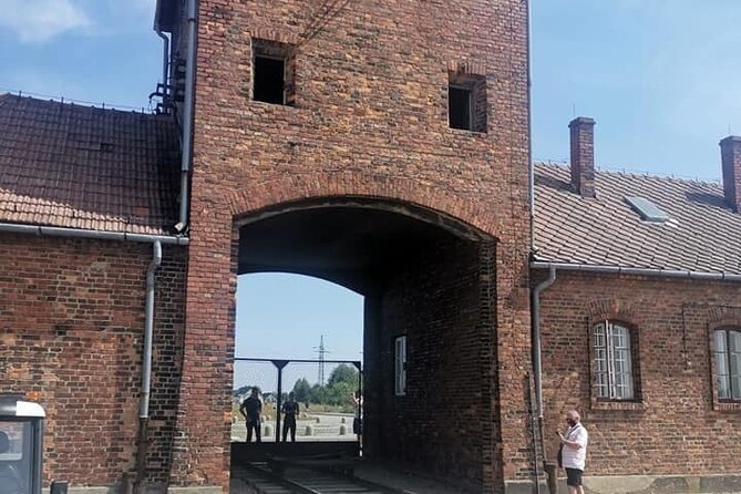 CV-Visit to the Auschwitz Camp in Italian with departure from Krakow - Key things to know before you go