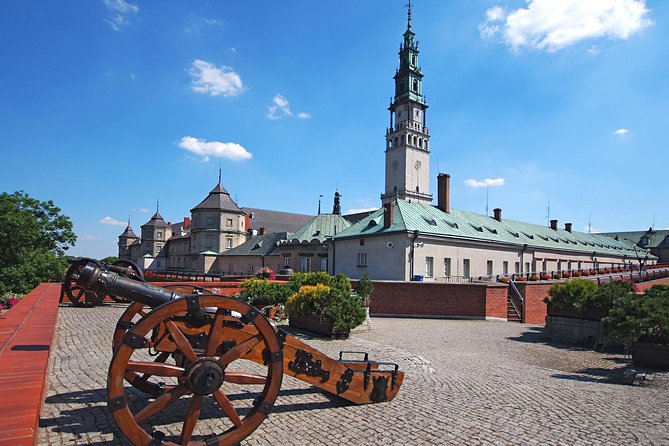 Czestochowa Black Madonna Private Day Tour from Krakow - The on-site guide is the difference-maker