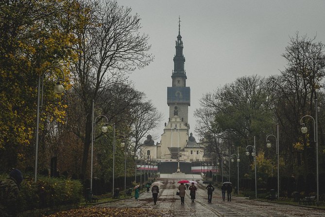 Częstochowa Black Madonna - Private pickup from Krakow and the 110 km drive