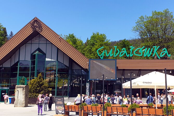 Day Tour to Zakopane and Tatra Mountains from Krakow - Krupówki Street Free Time: Great for Food, People-Watching, and Souvenirs