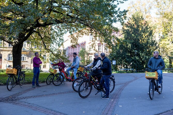 Discover Kraków by Bike with a Dutch guide - Planty Park, Father Bernatek’s Bridge, and a break from the hard stuff