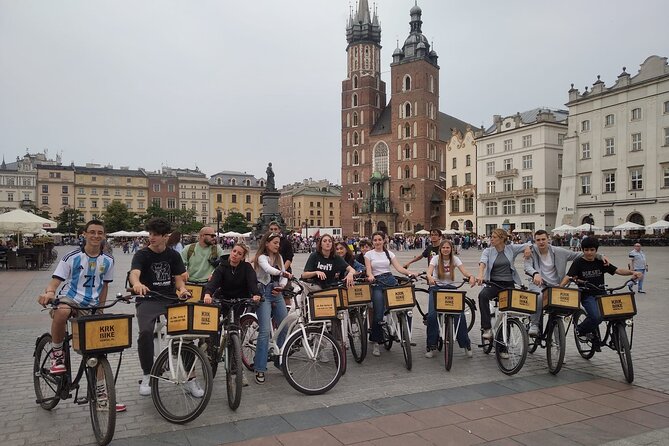 Discover the Jewish Quarter with a Bike Tour - Key highlights
