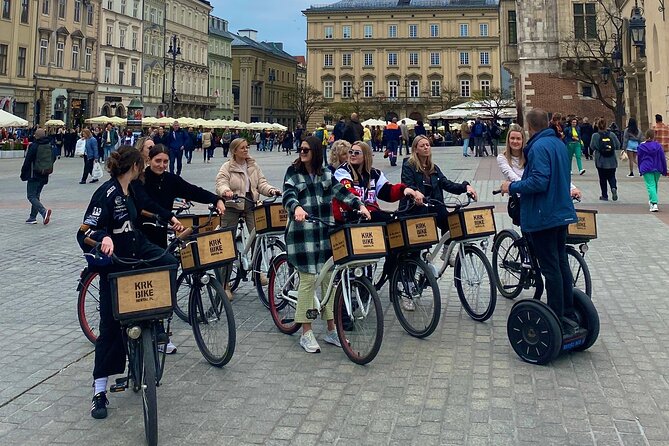 Discover the Jewish Quarter with a Bike Tour - Krakow by bike: getting your bearings in Kazimierz