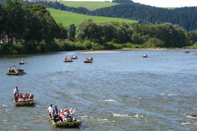 DUNAJEC River Gorge traditional rafting, PRIVATE TOUR from Krakow - Why Dunajec Gorge rafting still feels like a must-do