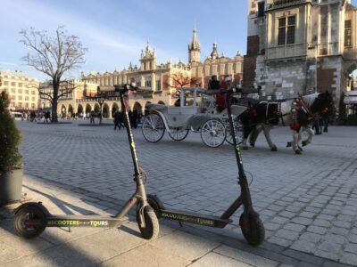 Electric Scooter Tour Krakow - Meeting at Librowszczyzna 4/18a and getting ready to ride