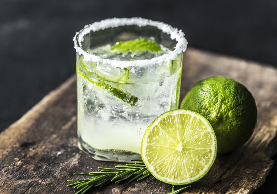 EVERYDAY Krakow Vodka Tasting Tour - Food Pairings: Traditional Snacks That Keep the Tasting Enjoyable