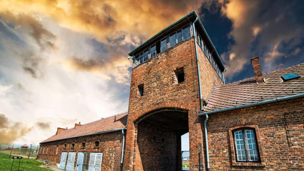 From Krakow: Auschwitz-Birkenau Memorial Private Tour - The transport and timing math: why this package feels efficient