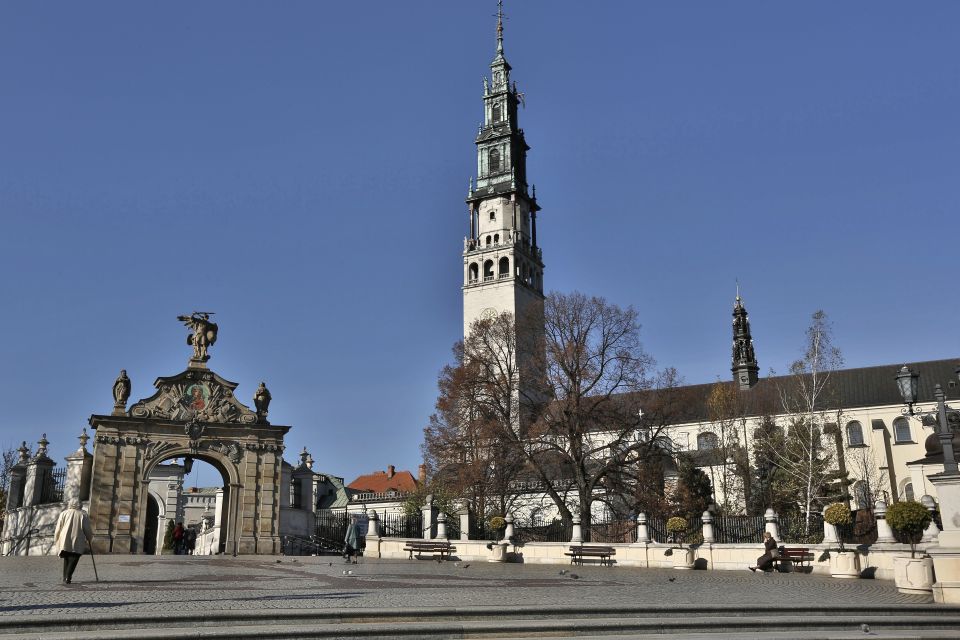 From Krakow: Częstochowa "Black Madonna" Day Tour - How the Krakow to Częstochowa day really works