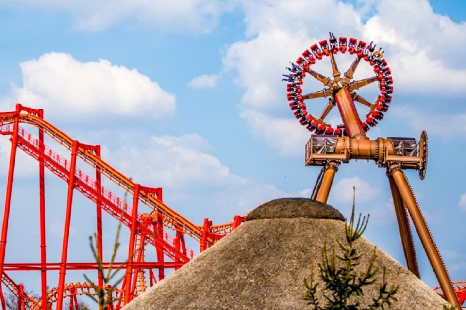 From Kraków: Energylandia Amusement Park Transfer and Entry - The Winter Season Special: a seasonal reason to go now
