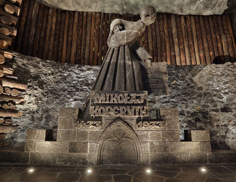 From Krakow: Guided Wieliczka Salt Mine and Chapel Tour - The 700 steps and the 14–17 °C underground reality