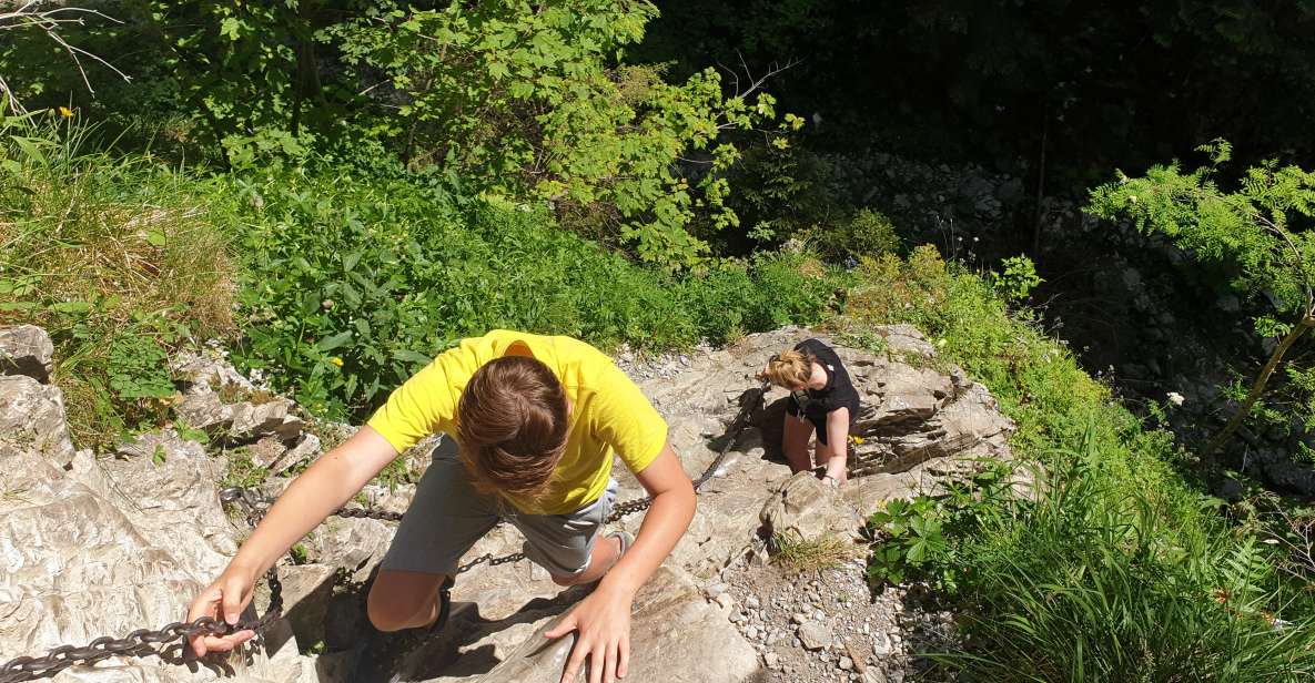 From Krakow: Hiking in the Tatra Mountains and Thermal baths - Krakow Gorge and Dragon’s Den: where the adventure really starts
