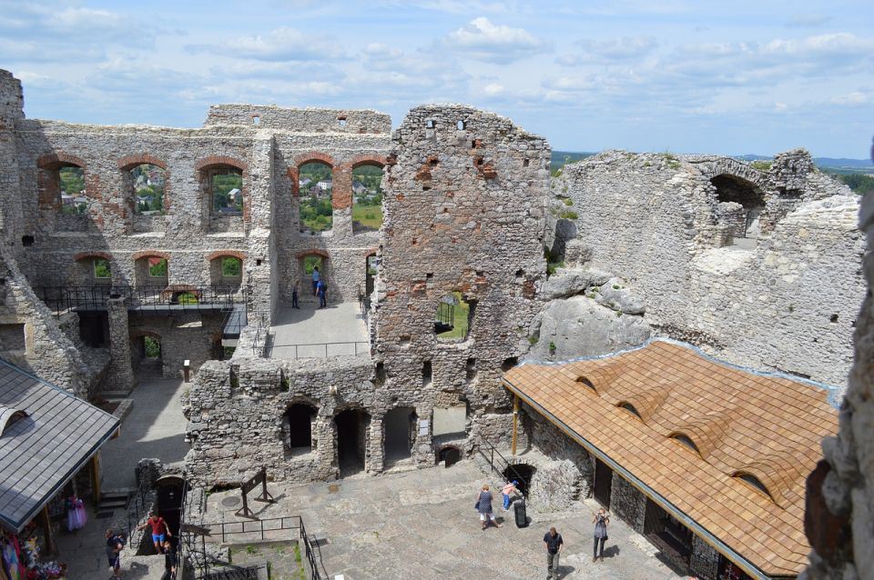 From Krakow: Ojców National Park & Ogrodzieniec Castle Tour - From Krakow by Van: Easy Access to the Polish Jura