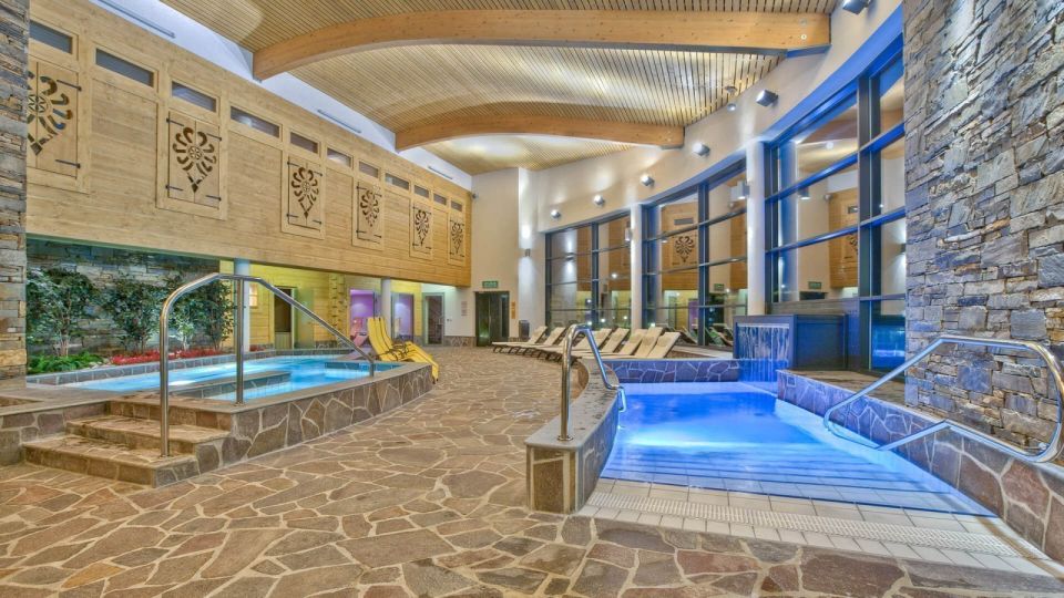 From Kraków; to Białka Thermal Baths private tour - Price and value: what $130 per person really buys