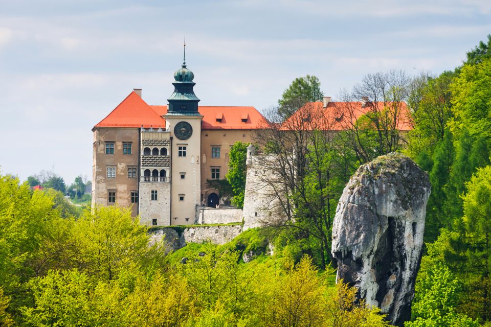 From Krakow: Trail of the Eagles’ Nests Day Tour - Korzkiew and Ojców National Park: The Limestone Start