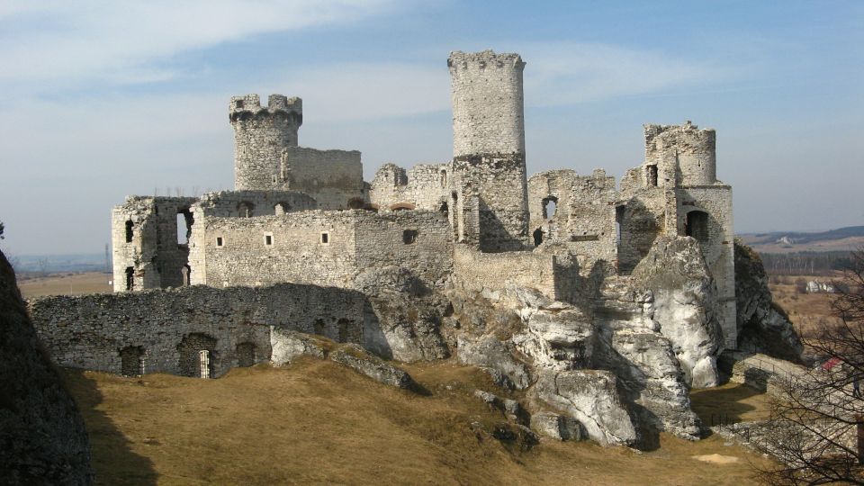 From Krakow: Trail of the Eagles’ Nests Day Tour - Rabsztyn and Ogrodzieniec Ruins: Big Stone, Big Views