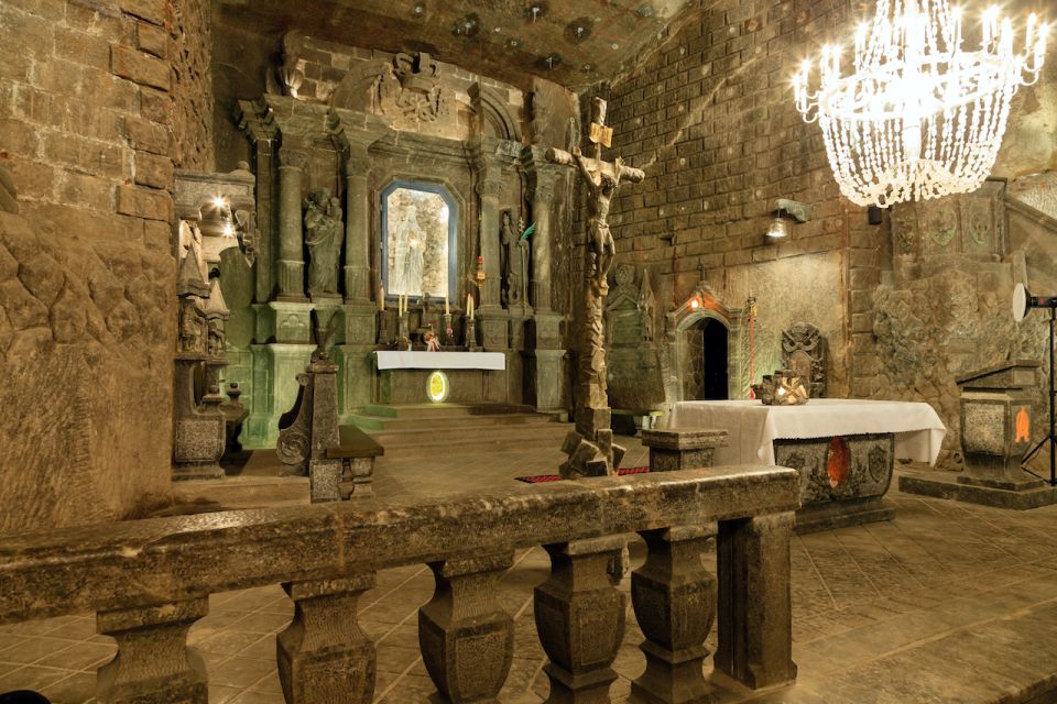 From Krakow: Wieliczka Salt Mine Tour with Guide - The descent reality: 380 steps down, 800 steps total, and 14–16 °C