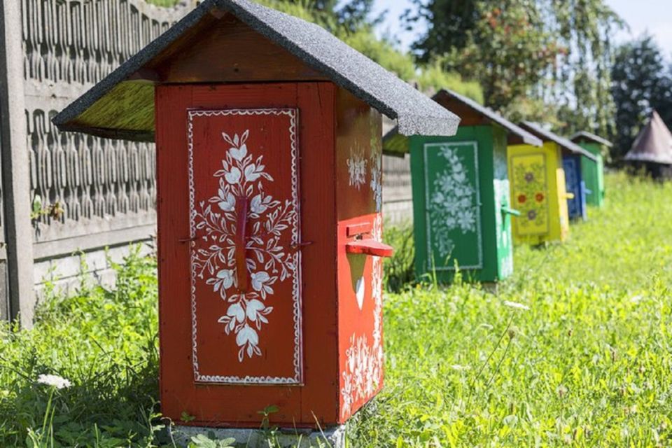 From Krakow: Zalipie and Painted Village Guided Tour - Krakow Pickup to Zalipie: The Drive That Buys You Time