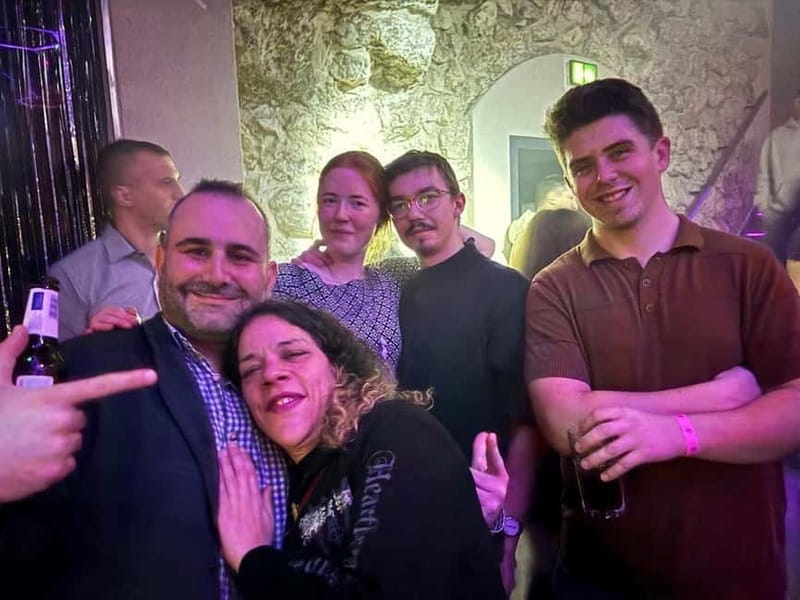 Fun explorers pub Crawl with 1 hour open bar and 3 VIP clubs - The Old Town walking part: why it’s included, and what to expect