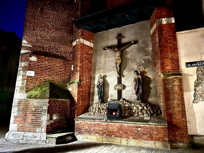 Ghosts & Crimes: Macabre Kraków Walking Tour in English - Should You Book Ghosts & Crimes in Kraków?