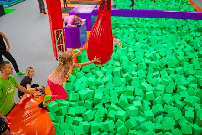 GOjump MEGAPARK Kraków-Sikorki - 1 hour Trampoline Park ticket - GOjump MEGAPARK Sikorki: What a 1-Hour Trampoline Session Really Feels Like in Kraków
