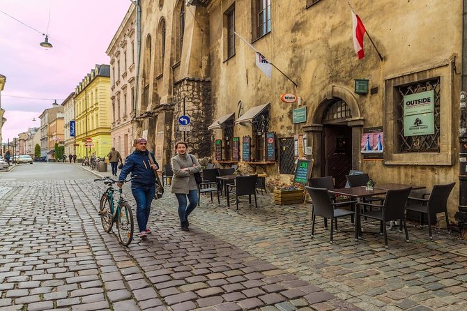 Jewish Quarter Kazimierz Guided Walking Tour in Krakow - Tempel Synagogue: 19th-Century Architecture with a Living Role