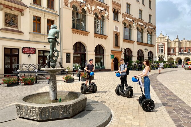 Jewish Quarter (Kazimierz) Segway Tour in Krakow - Rynek Glówny Central Square: Bringing It All Together (Stop 9)