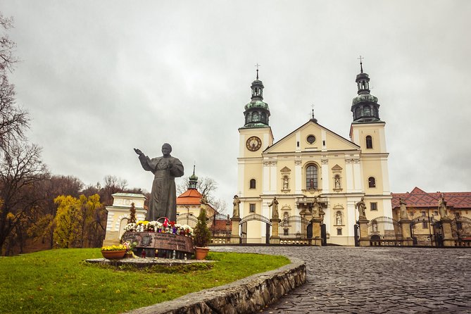 John Paul II Route Guided Tour With Private Transport - Timing, pace, and what to plan for a full 8-hour day