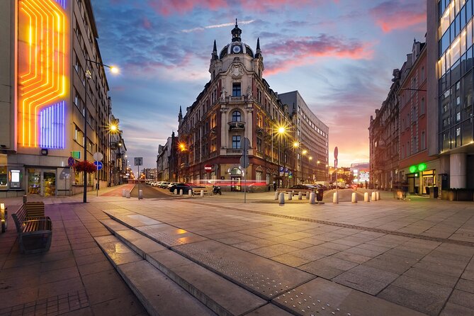 Katowice Old Town Walking Tour - Where the tour starts: Silesian Theatre and an easy route rhythm