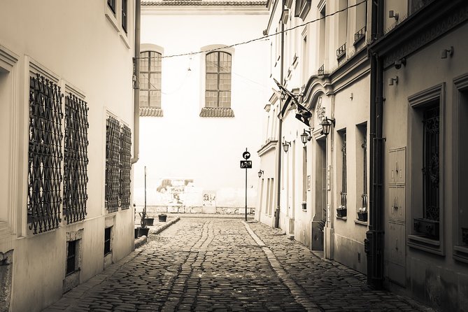 Kazimierz District, the Wawel Hill and Cracow Old Town - Kazimierz streets, Nowy Square, and a Schindler’s List patio photo moment