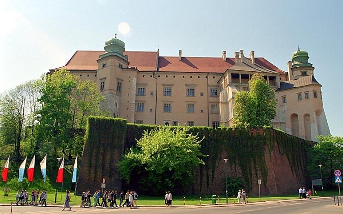 Kazimierz District, the Wawel Hill and Cracow Old Town - Wawel Royal Castle courtyard: Renaissance architecture at a walkable pace