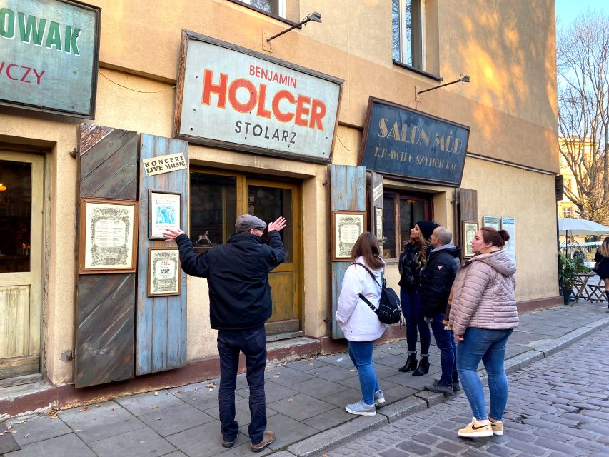 Krakow: 2h Kazimierz (Jewish Quarter) Walking Tour - Timing, comfort, and what to bring for the walk